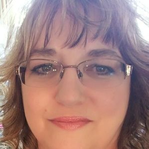 Meet your Posher, Diana